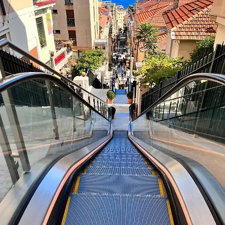 Grand Loft Chic Et Moderne, Deco Industrielle Beausoleil