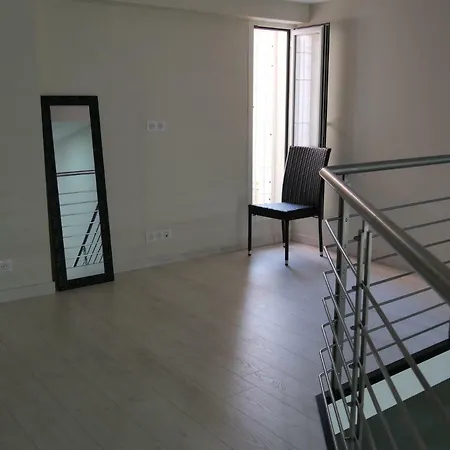 Apartment Grand Loft Chic Et Moderne, Deco Industrielle *