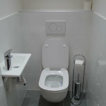 Grand Loft Chic Et Moderne, Deco Industrielle * Beausoleil