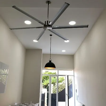 Grand Loft Chic Et Moderne, Deco Industrielle Apartment *