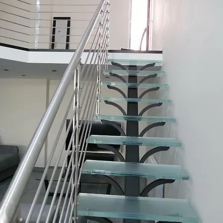 Grand Loft Chic Et Moderne, Deco Industrielle