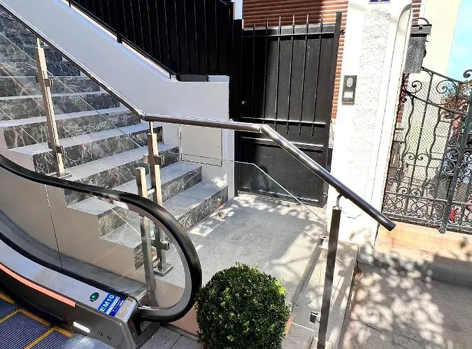 Appartamento Grand Loft Chic Et Moderne, Déco Industrielle