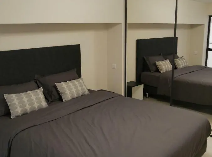 Apartment Grand Loft Chic Et Moderne, Deco Industrielle