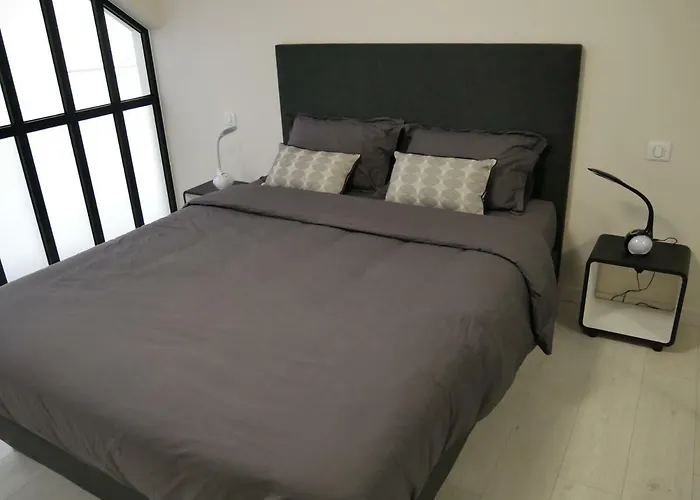 Grand Loft Chic Et Moderne, Deco Industrielle Apartment *