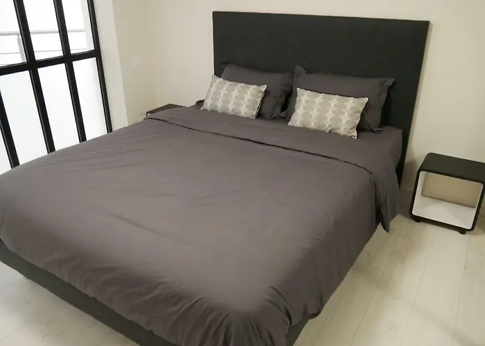 Grand Loft Chic Et Moderne, Deco Industrielle