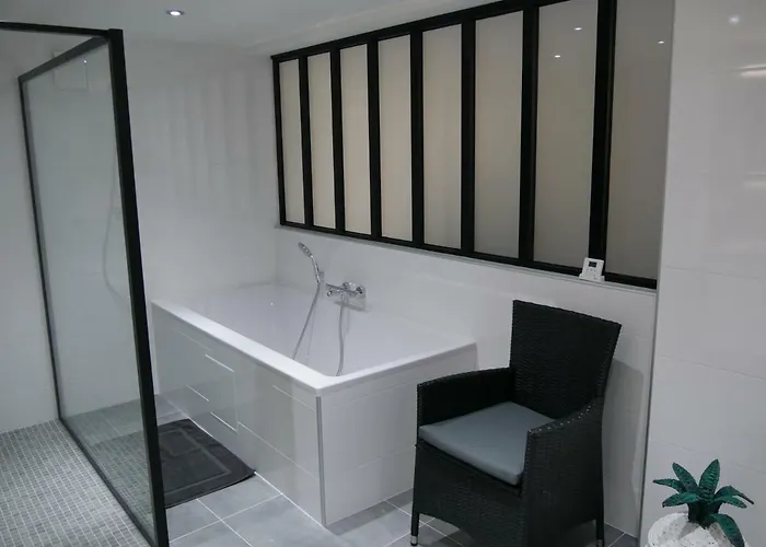 Grand Loft Chic Et Moderne, Déco Industrielle * Beausoleil