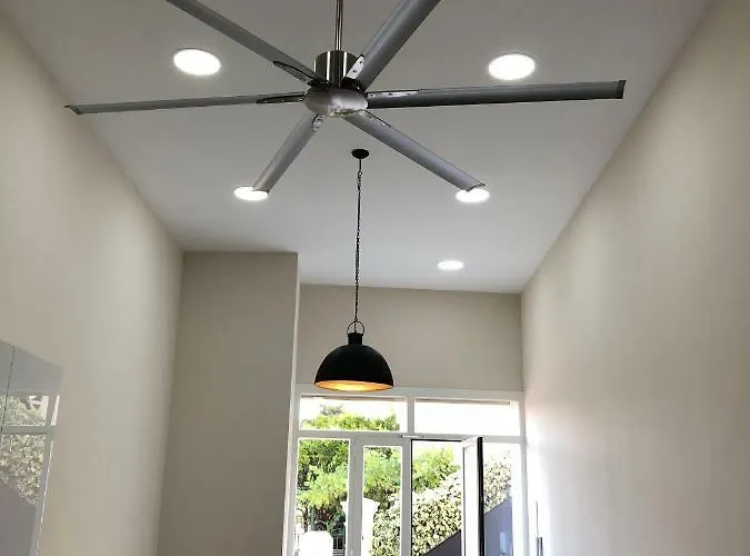 Grand Loft Chic Et Moderne, Déco Industrielle Appartamento *